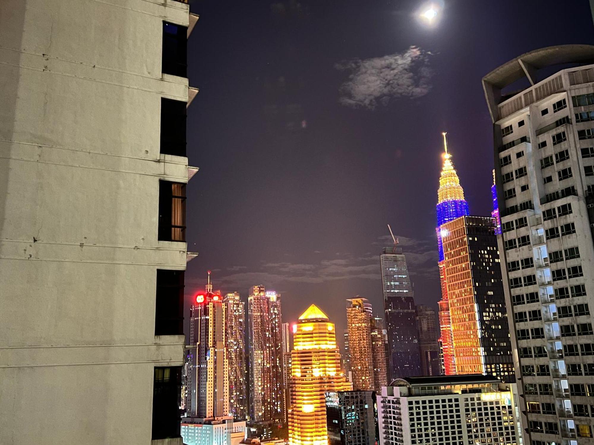 Mercu Summer Suites Klcc By Sweet Home 쿠알라룸푸르 외부 사진
